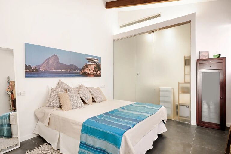 18th-Century Palace Residence in Palma Old Town with Terrace and Garage