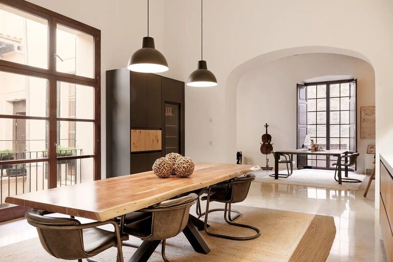 18th-Century Palace Residence in Palma Old Town with Terrace and Garage