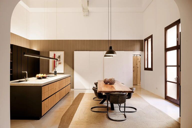 18th-Century Palace Residence in Palma Old Town with Terrace and Garage