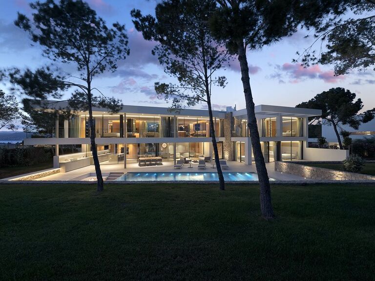 Contemporary Villa in Nova Santa Ponsa with Infinity Pool