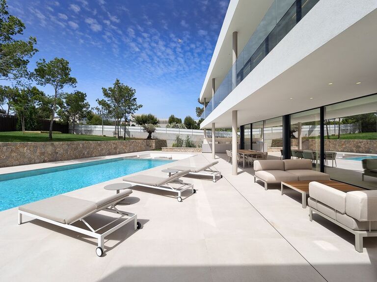 Contemporary Villa in Nova Santa Ponsa with Infinity Pool