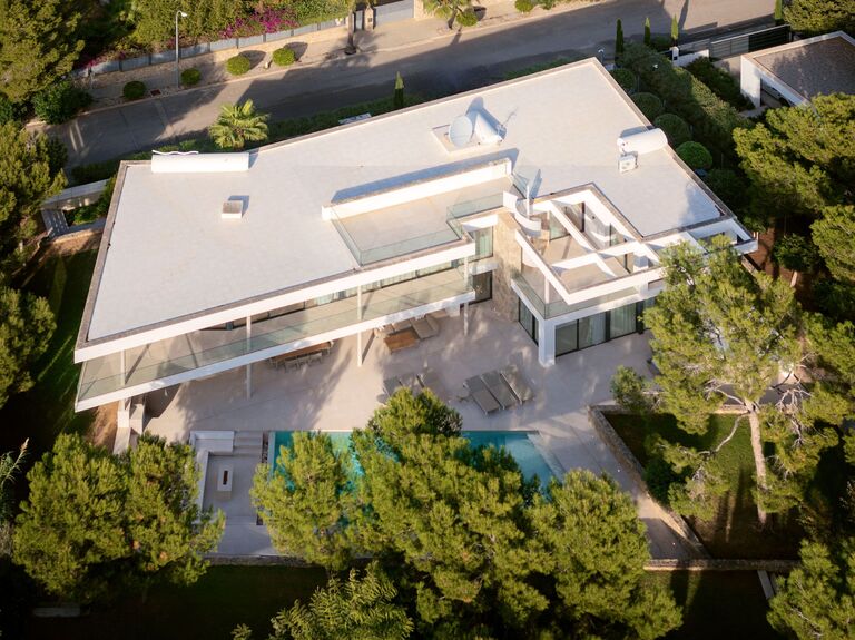 Contemporary Villa in Nova Santa Ponsa with Infinity Pool